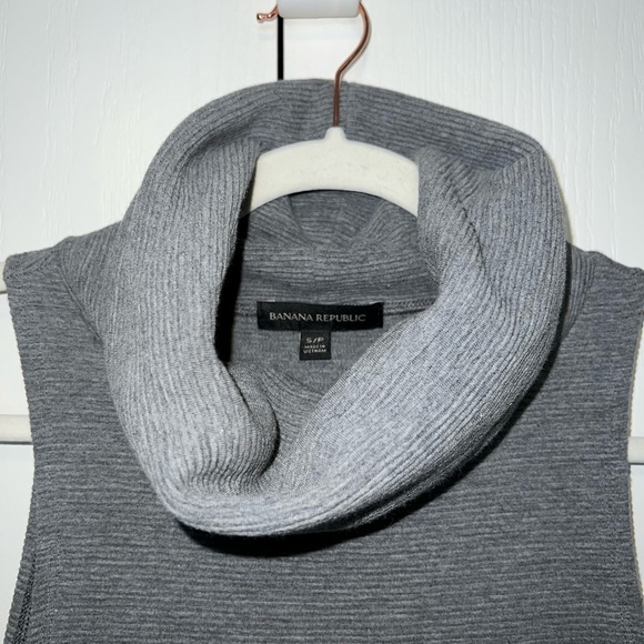 Banana Republic Cowl Neck Woven Sleeveless Dress - Picture 4 of 14